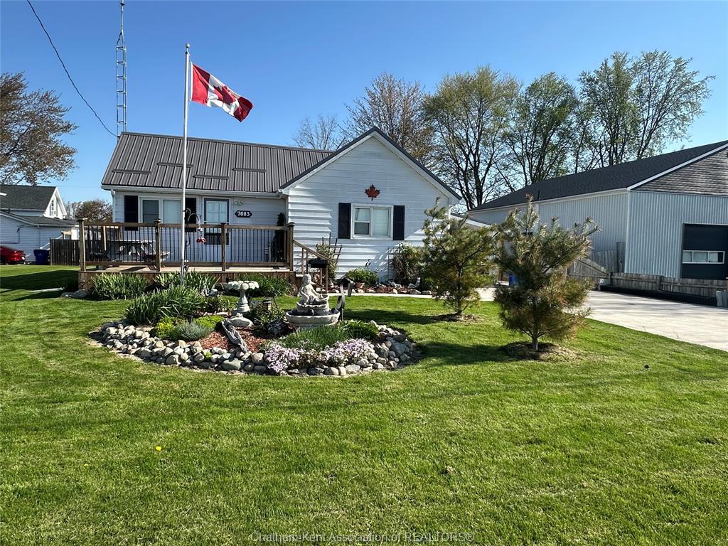 7083-base-line-road-wallaceburg-ontario-26010006