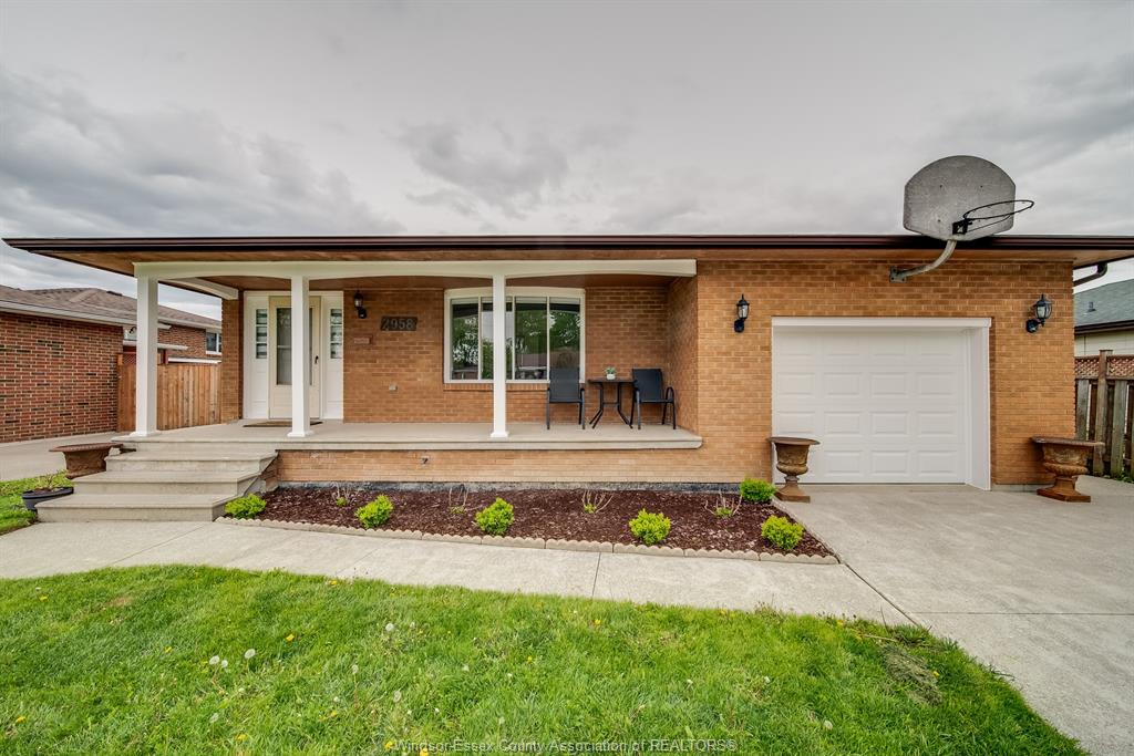 2958-llyod-george-boulevard-windsor-ontario-26010021