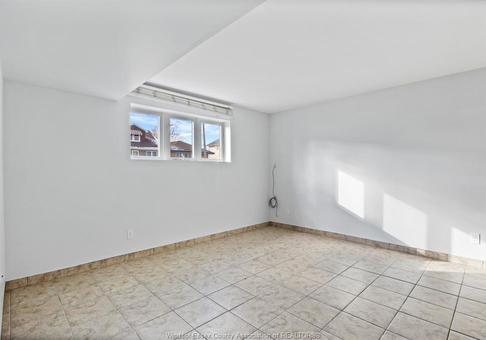 1478-westcott-road-windsor-ontario-26010031