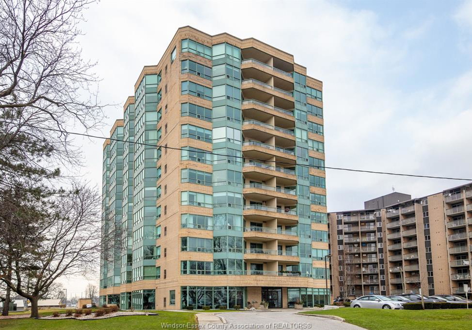 3601-riverside-drive-east-windsor-ontario-26010036