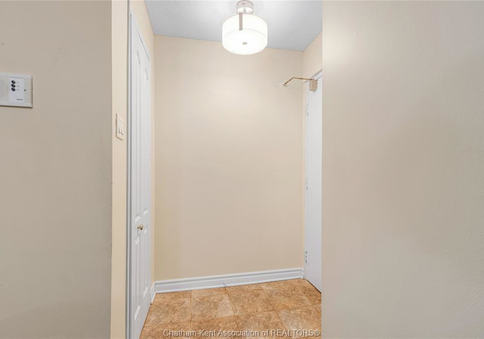 225-campus-parkway-chatham-ontario-26010044