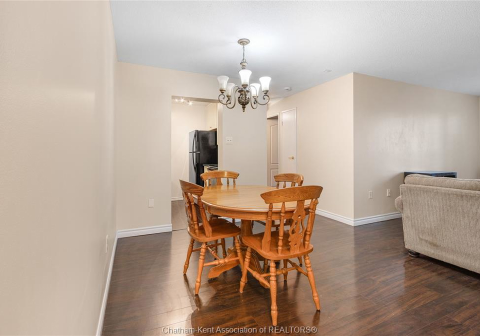 225-campus-parkway-chatham-ontario-26010044