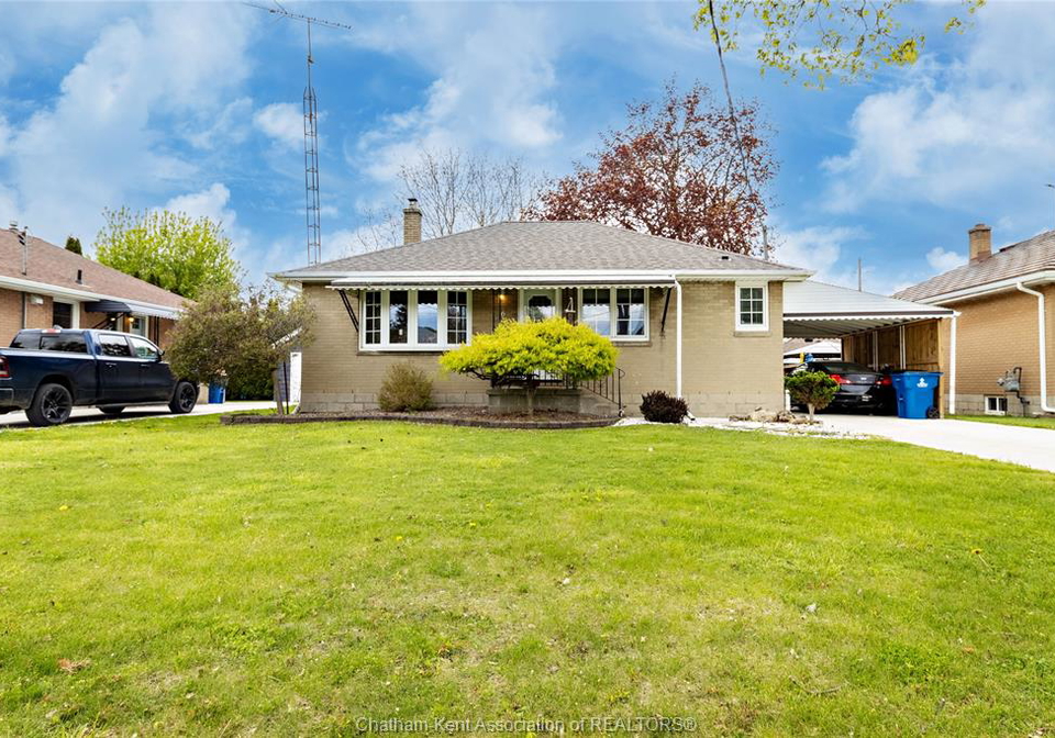 6-biddell-avenue-chatham-ontario-26010046