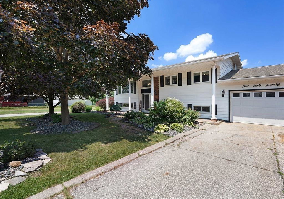 387-reaume-road-lasalle-ontario-26010058