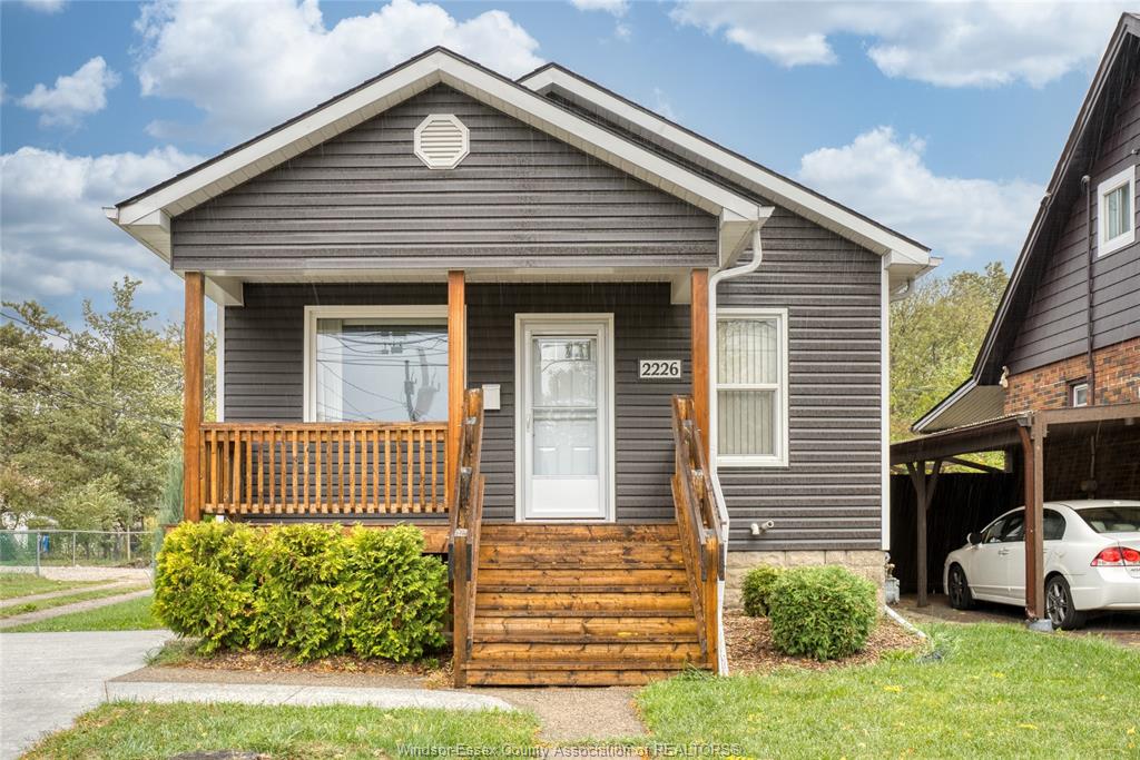 2226-mercer-street-windsor-ontario-26010085