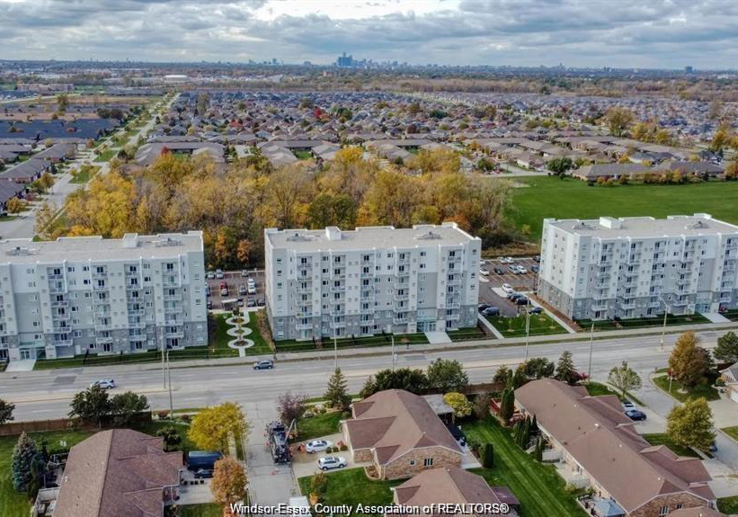 1611-banwell-windsor-ontario-26010104