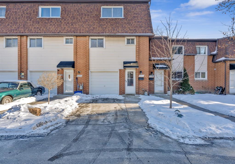 6312-thornberry-windsor-ontario-26010114