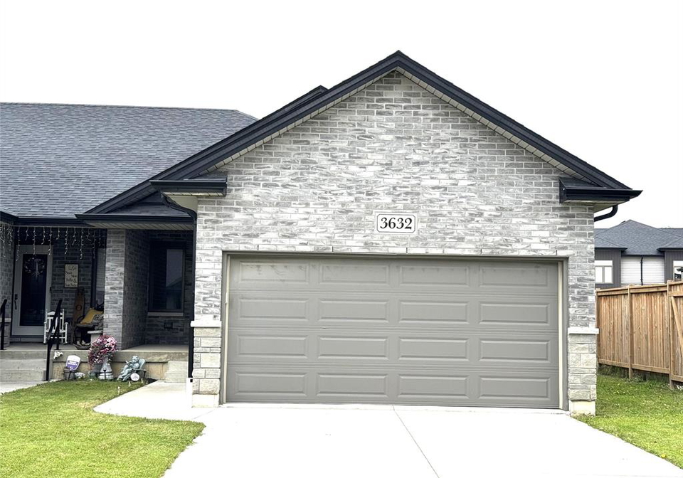 3632-hallee-crescent-windsor-ontario-26010122