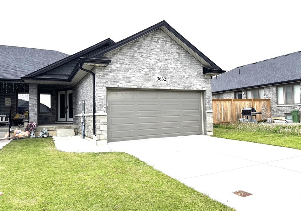 3632-hallee-crescent-windsor-ontario-26010122
