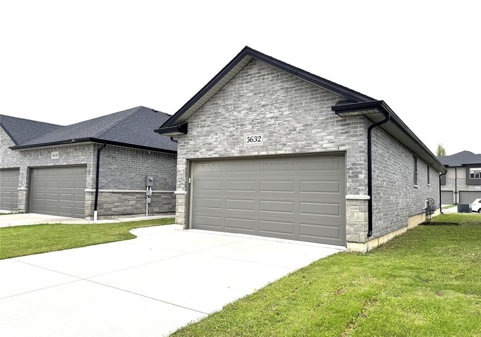 3632-hallee-crescent-windsor-ontario-26010122