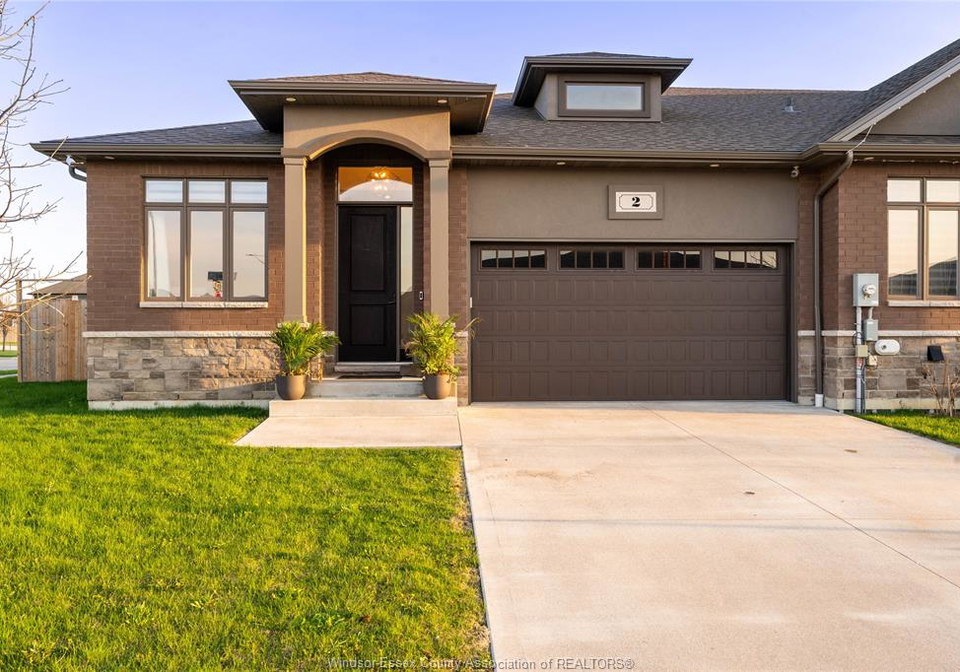2-summerville-avenue-leamington-ontario-26010131