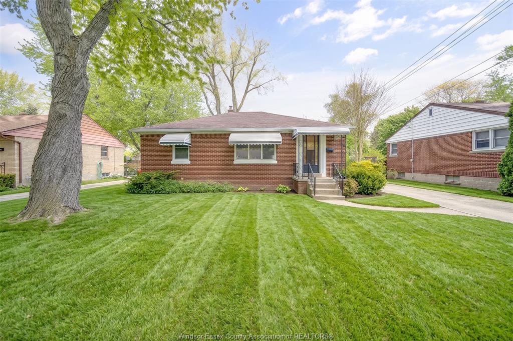 3264-dominion-boulevard-windsor-ontario-26010172