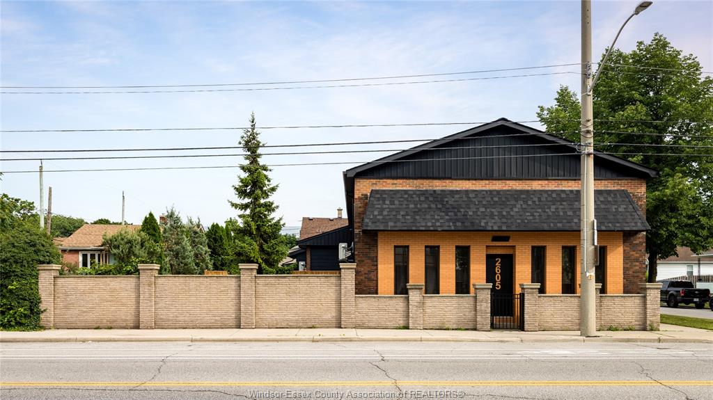 2605-seminole-windsor-ontario-26010179