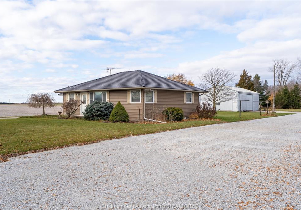 13171-base-line-road-thamesville-ontario-26010197