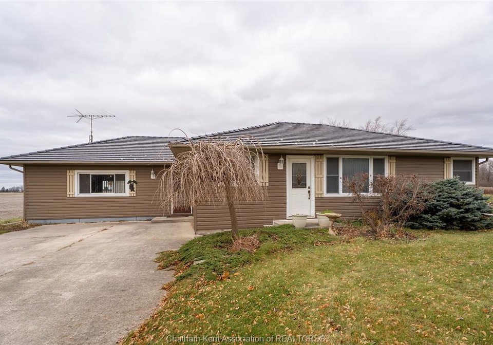 13171-base-line-road-thamesville-ontario-26010197