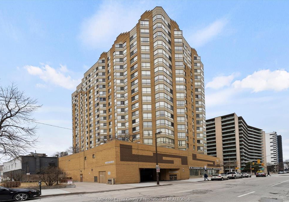 75-riverside-drive-east-windsor-ontario-26010245