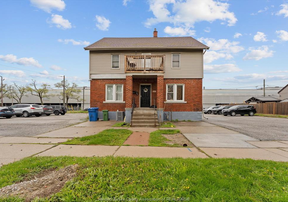 2391-cadillac-windsor-ontario-26010266