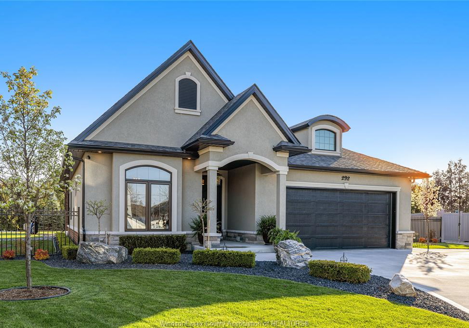 292-christine-avenue-belle-river-ontario-26010286