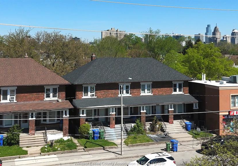 1424-wyandotte-street-west-windsor-ontario-26010315
