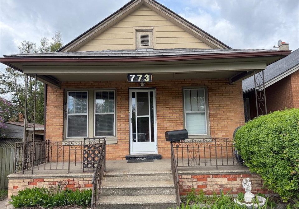 773-glengarry-avenue-windsor-ontario-26010316