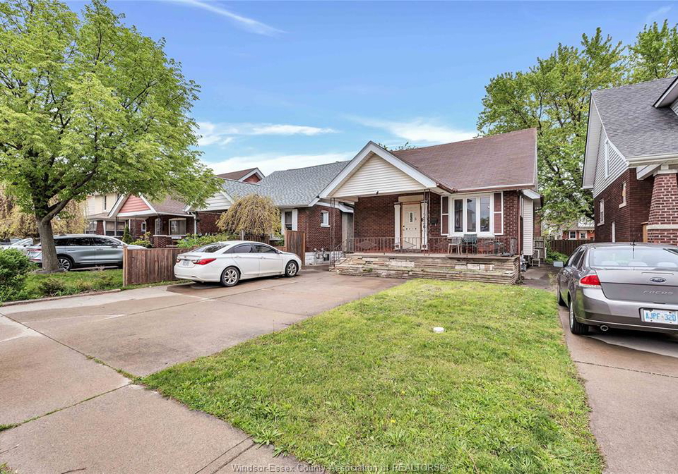 1236-marentette-avenue-windsor-ontario-26010333