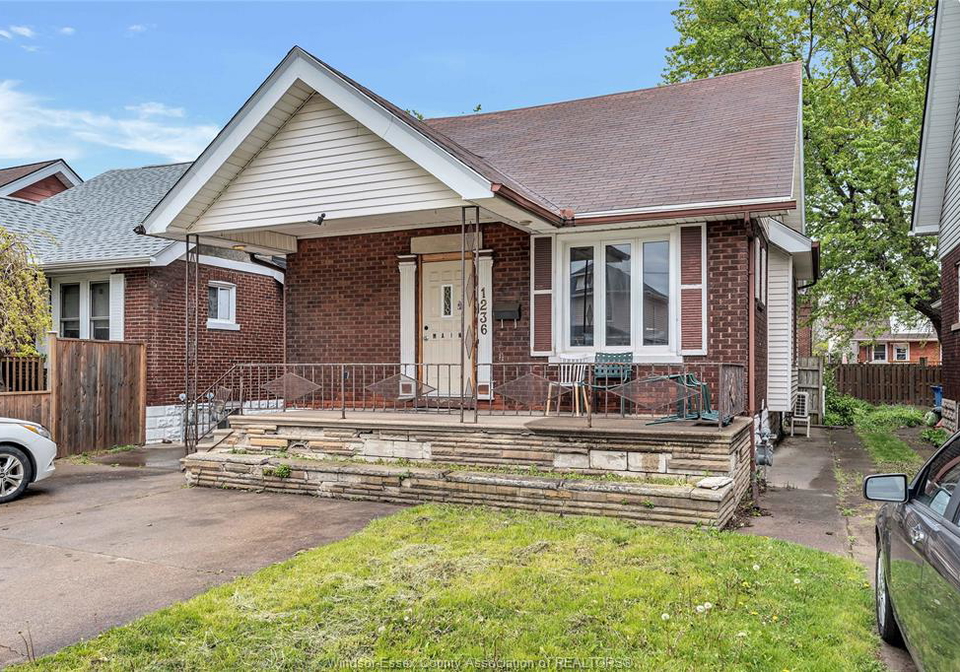 1236-marentette-avenue-windsor-ontario-26010333