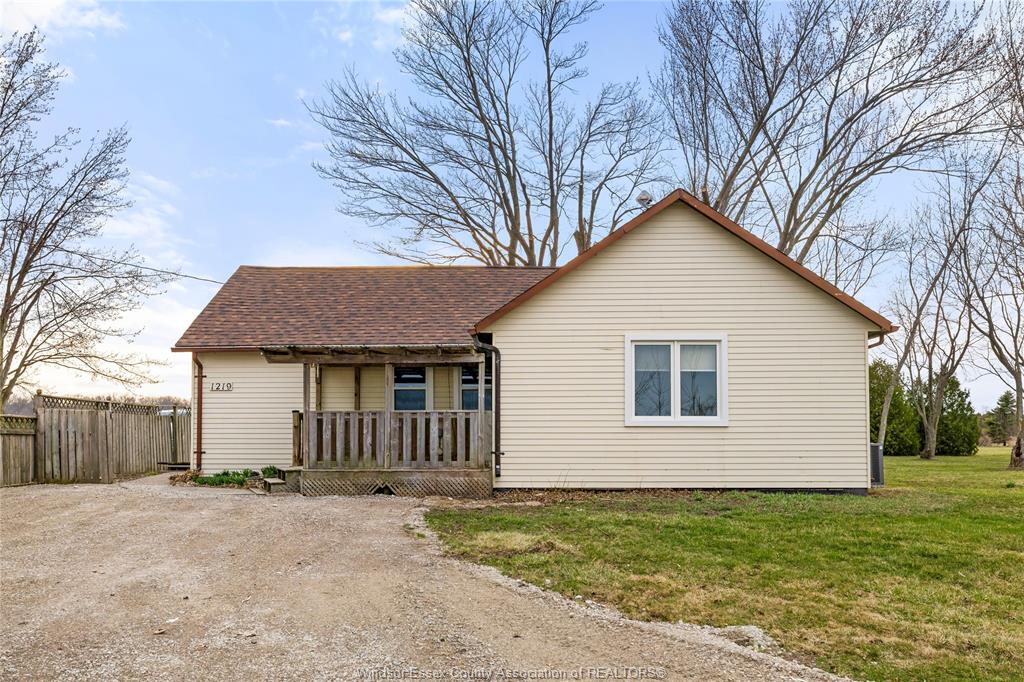 1219-lakeshore-road-105-maidstone-ontario-26010357