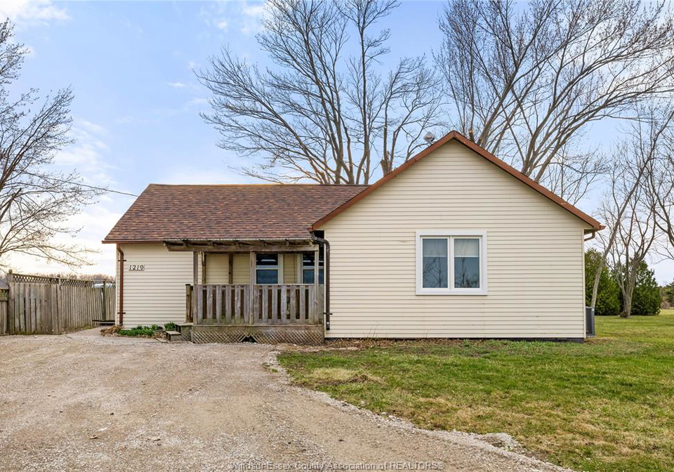 1219-lakeshore-road-105-maidstone-ontario-26010357