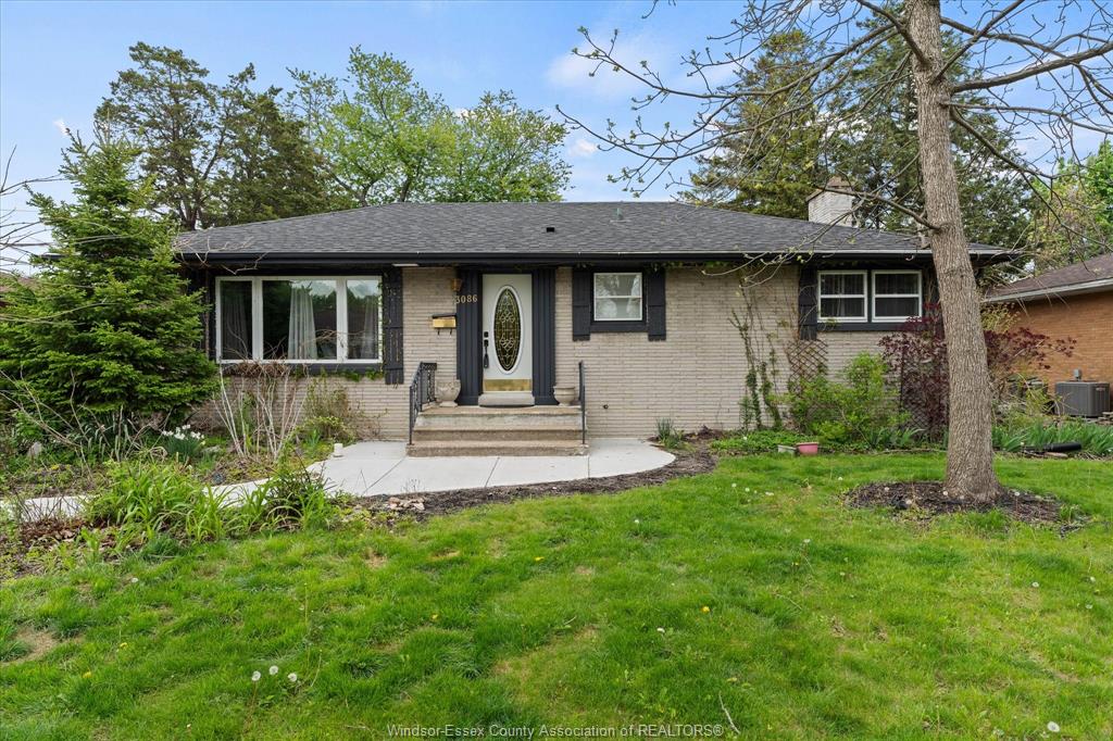 3086-avondale-avenue-windsor-ontario-26010384