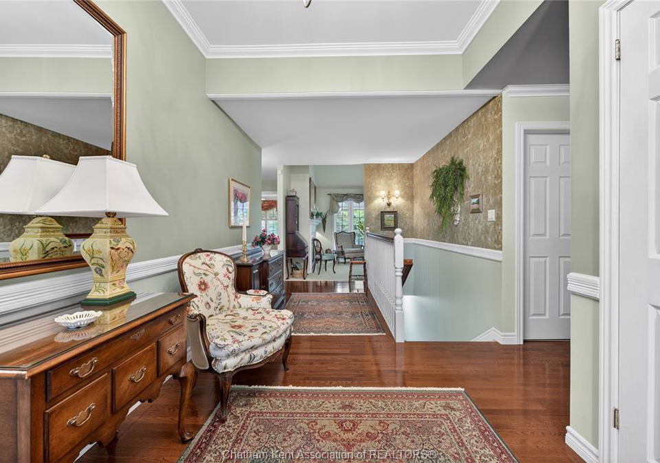 36-henry-oway-chatham-ontario-26010395