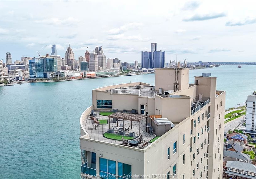 1225-riverside-windsor-ontario-26010399