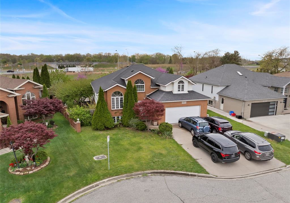 2653-preston-windsor-ontario-26010438