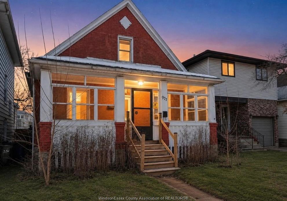 977-gladstone-windsor-ontario-26010454