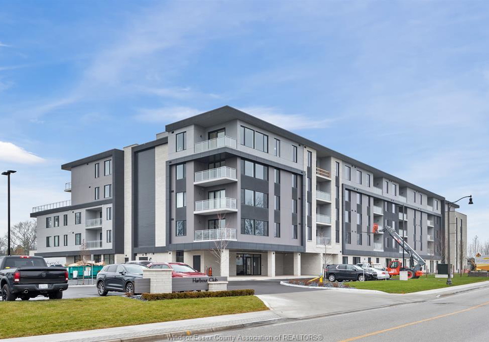 14400-tecumseh-road-tecumseh-ontario-26010492