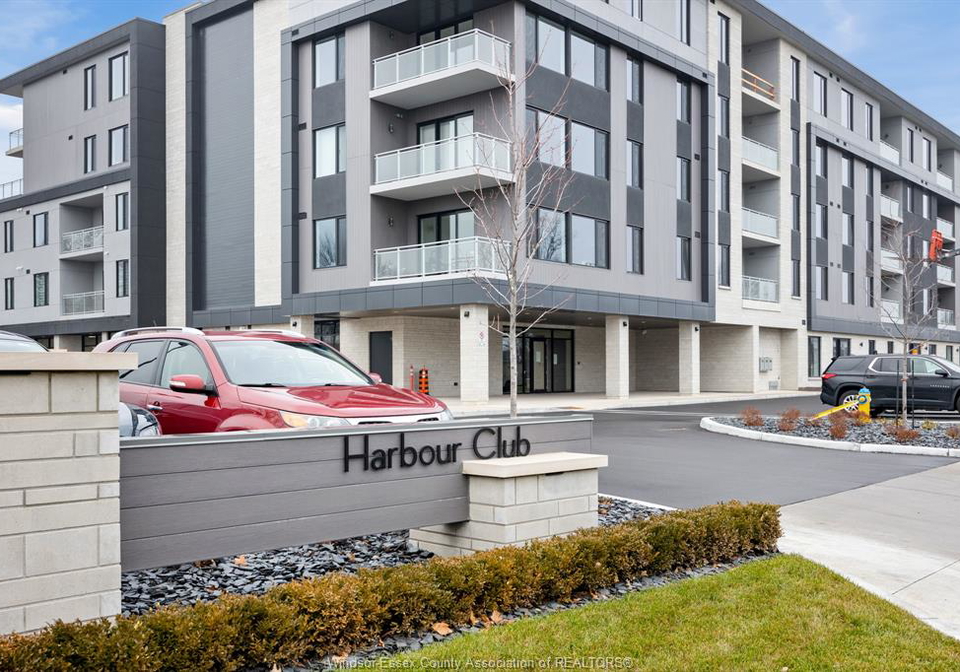 14400-tecumseh-road-tecumseh-ontario-26010492
