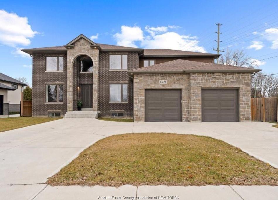 1599-outram-avenue-lasalle-ontario-26010509