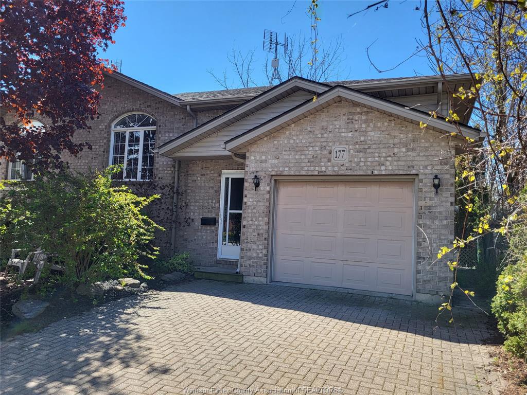 177-victoria-street-kingsville-ontario-26010512
