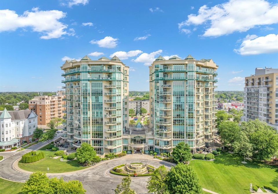 4955-riverside-drive-windsor-ontario-26010515