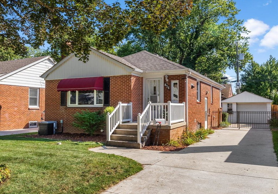 854-belleperche-place-windsor-ontario-26010517