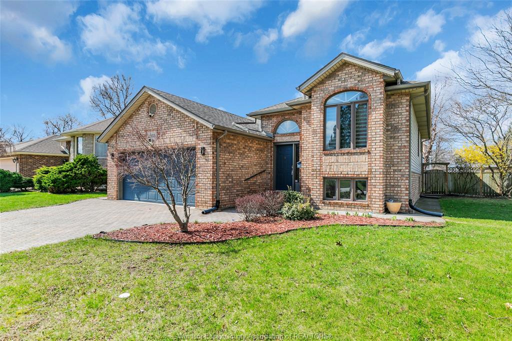 2505-st-clair-avenue-windsor-ontario-26010526