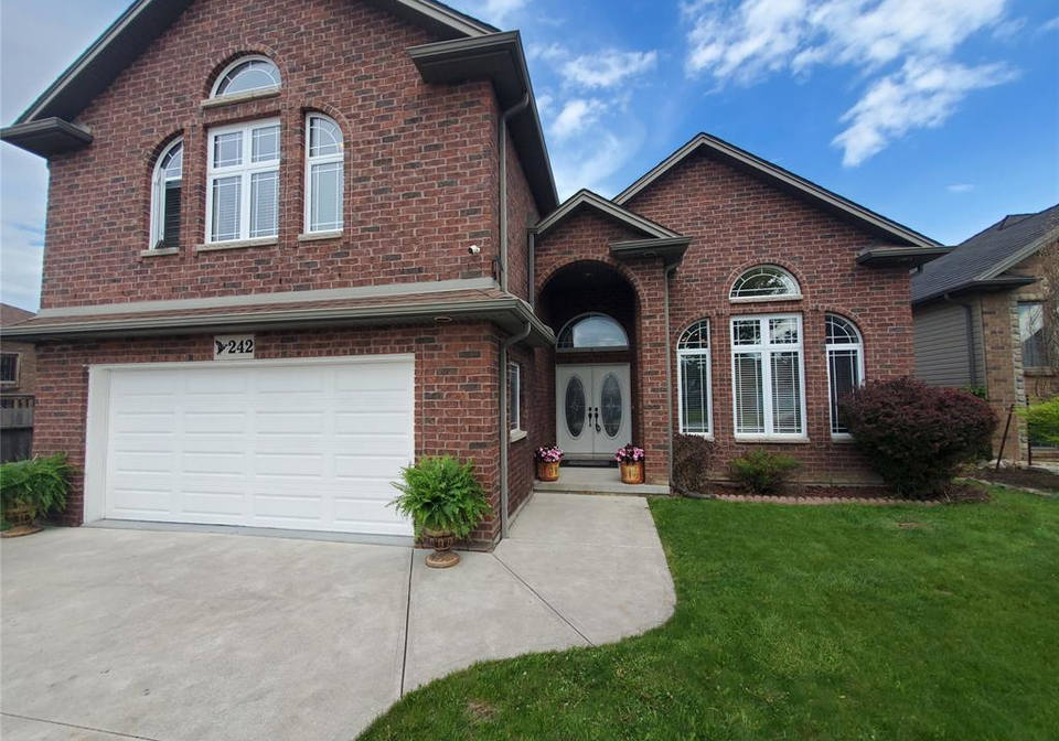242-donald-crescent-belle-river-ontario-26010533