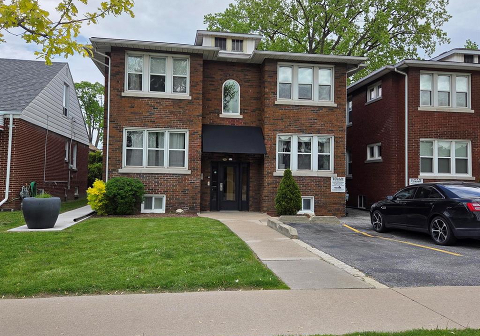 340-partington-avenue-windsor-ontario-26010542