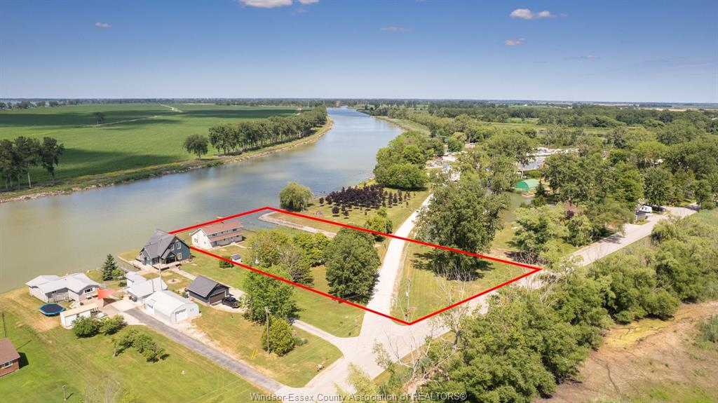 21240-dockside-tilbury-north-ontario-26010547