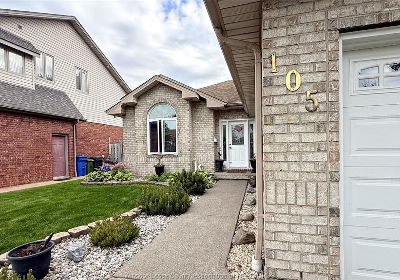 105-mousseau-crescent-belle-river-ontario-26010551