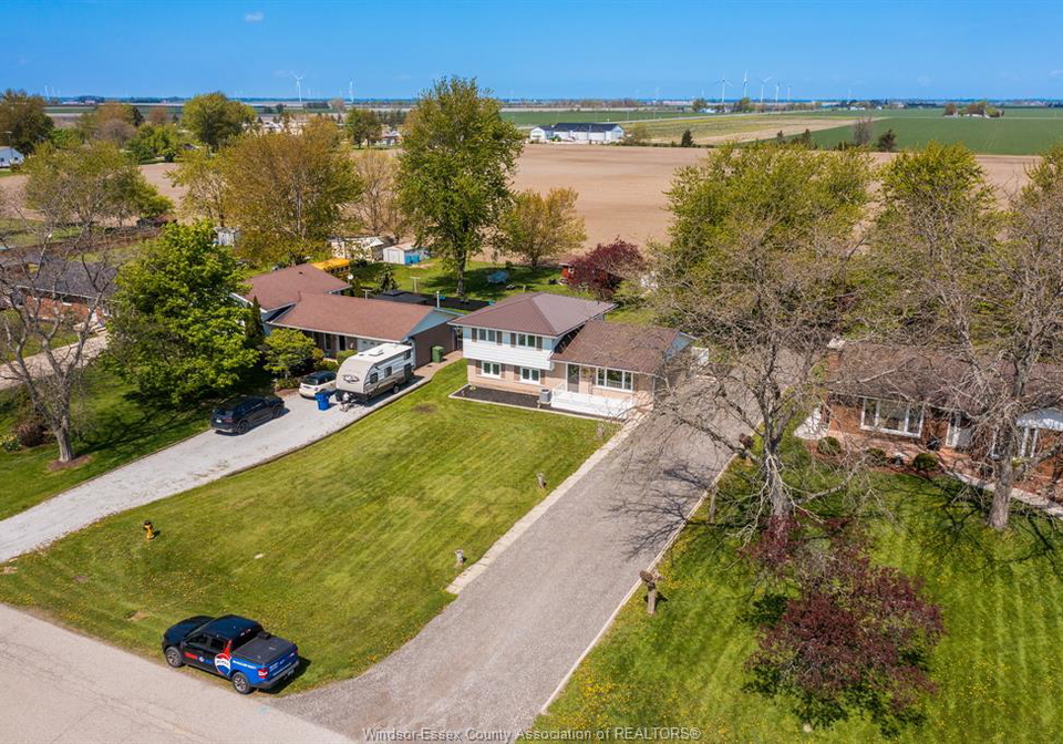 18-campbell-merlin-ontario-26010571