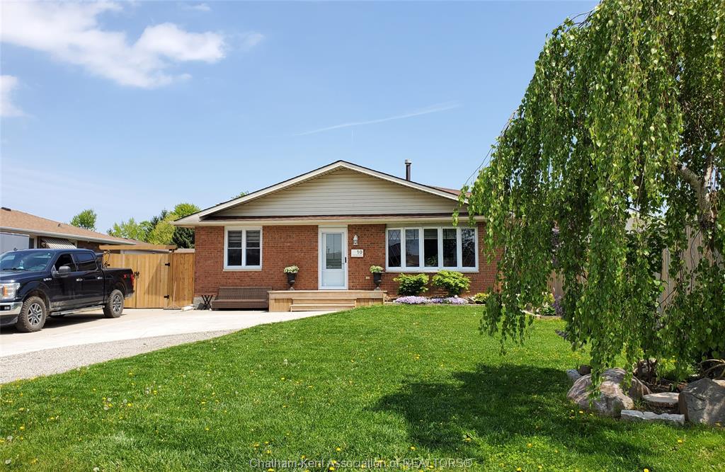 10-athlone-road-tilbury-ontario-26010587