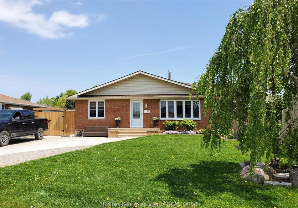 10-athlone-road-tilbury-ontario-26010587