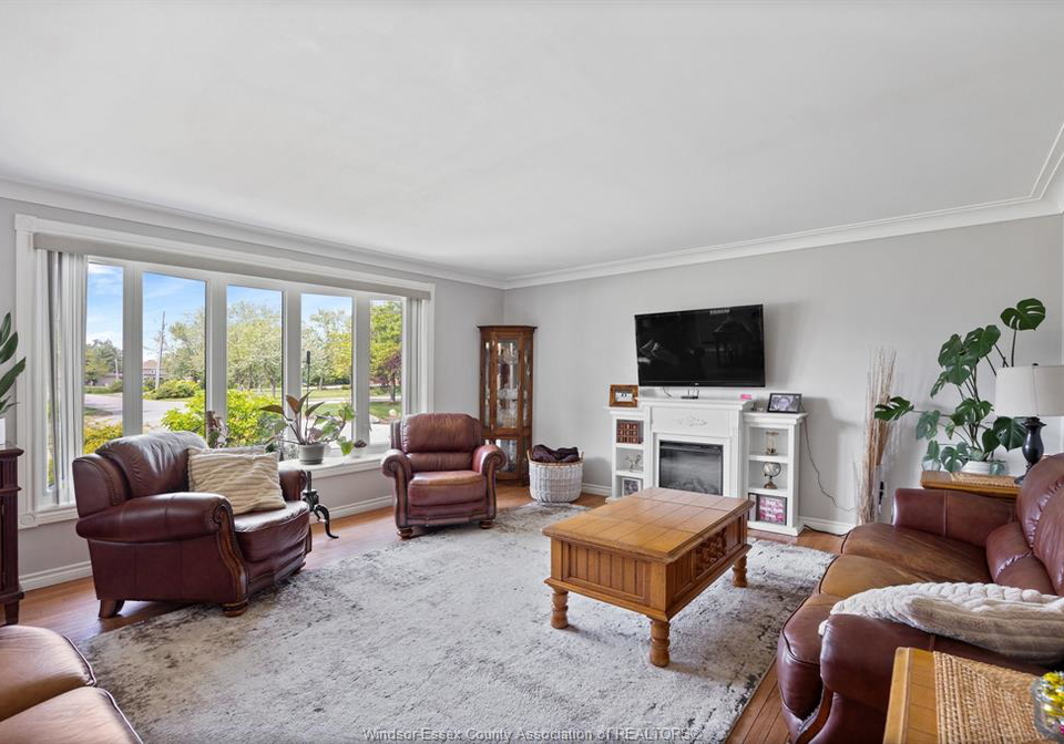 1226-aimee-street-lakeshore-ontario-26010595