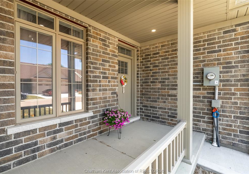3-jonathan-street-chatham-ontario-26010605