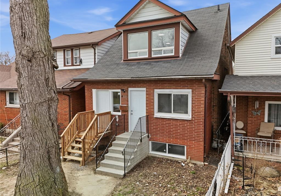 435-caron-avenue-windsor-ontario-26010646
